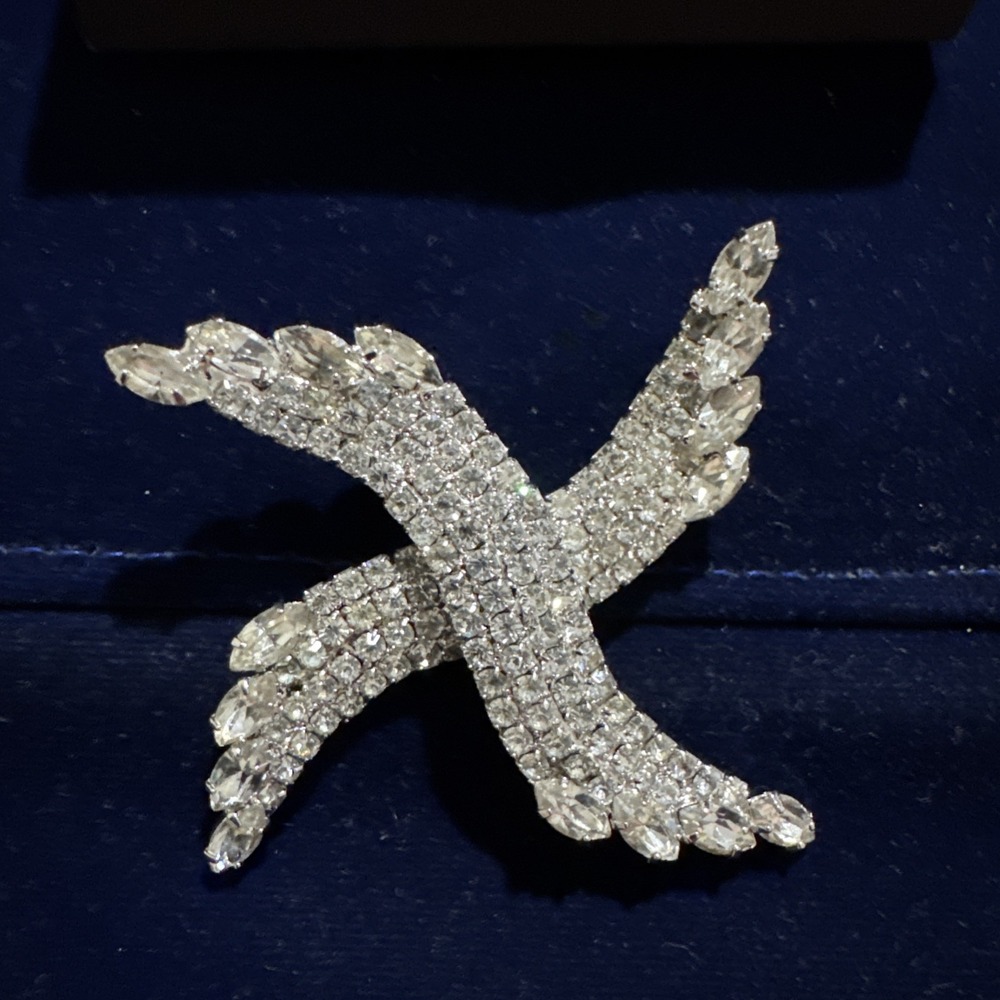 Hobe Unsigned Gorgeous X Brooch Clear Pave Rhinestones EUC Vintage Shiny
